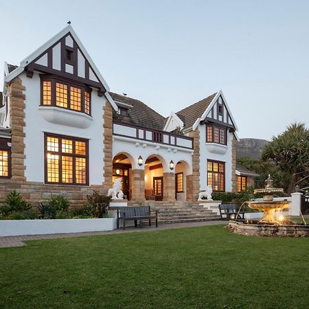 St James Guest Houses Kalk Bay Buitenkant foto