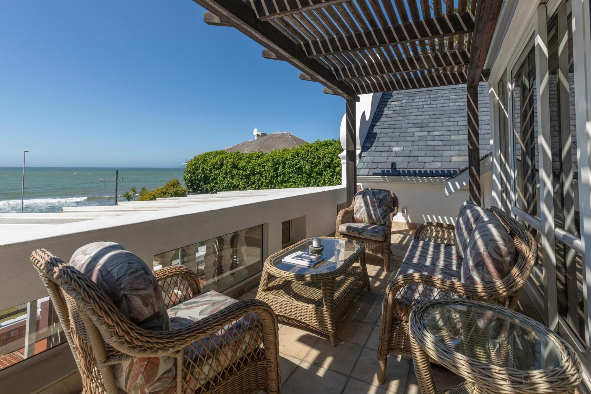 St James Guest Houses Kalk Bay Buitenkant foto